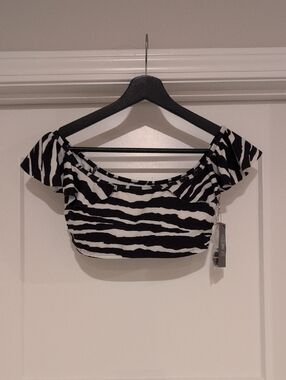 NWT Vince Camuto Black & Off-White Zebra Off-Shoulder Bikini Top (Top Only)